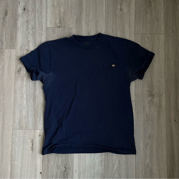 Dickies Men's Short Sleeve Tees in Black and Navy - Picture 2 of 5